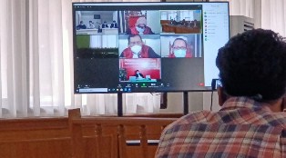 Majelis Hakim Pengadilan Tipikor Vonis Mantan Kajari Inhu 5 Tahun Penjara